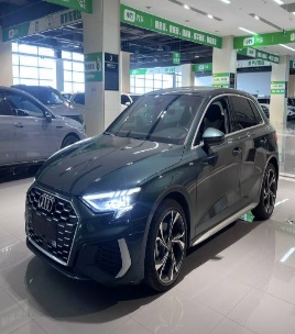 Audi A3  2022 Sportback 35 TFSI Luxury Sport Model