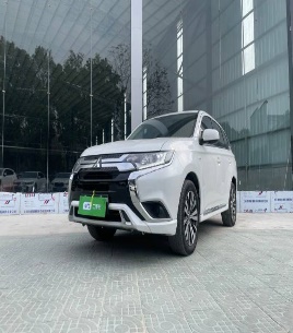 Mitsubishi Outlander 2021 Facelift 2.0L 2WD Smooth Edition 5 seats