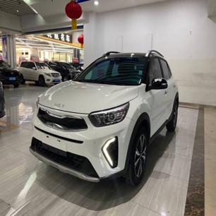 Kia Stonic null CVT Skylight version