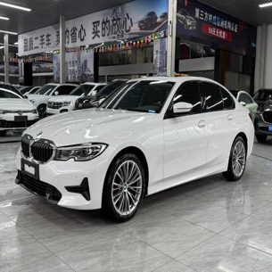 BMW 320i  2022 Facelift 320i Sport Package