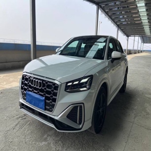 Audi Q2L null TFSI Progressive Dynamic Type