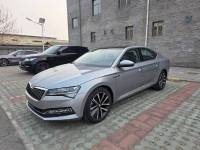 Skoda Superb 25 exclusive items