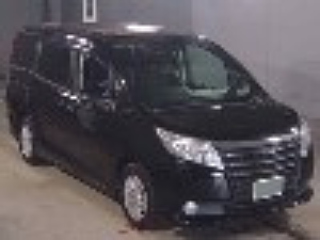 Toyota NOAH 2015